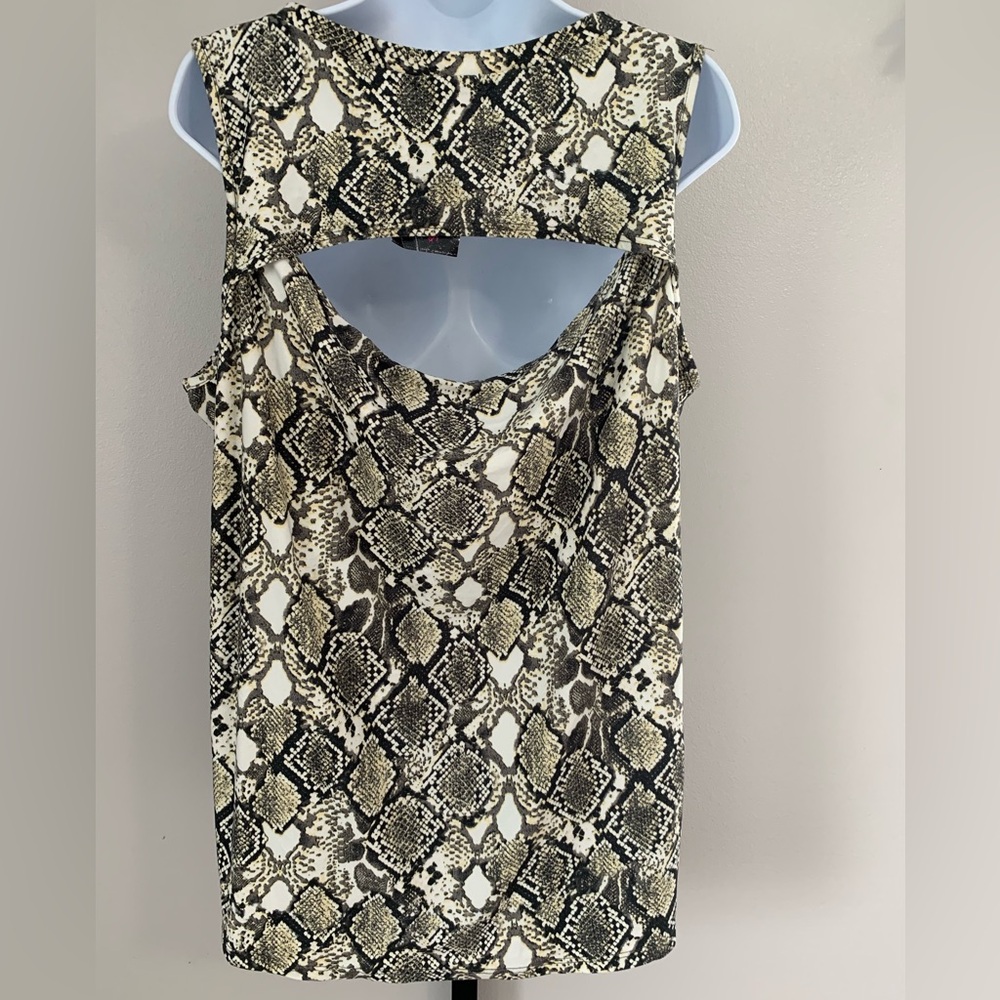 NWT White Birch Black and Cream Sleeveless Cut Out Tank Top